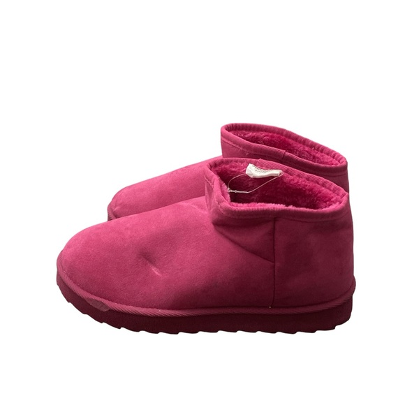Primark pink mini Ugg style boot size 8 US. New but see photo as slight crease - Picture 2 of 6